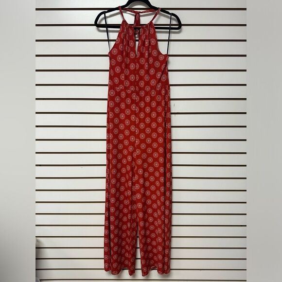 FOREVER 21 RED HEYHOLE NECK HALTER PALAZZO JUMPSUIT SIZE: L ARGE(Red/Burgundy) - Picture 1 of 8